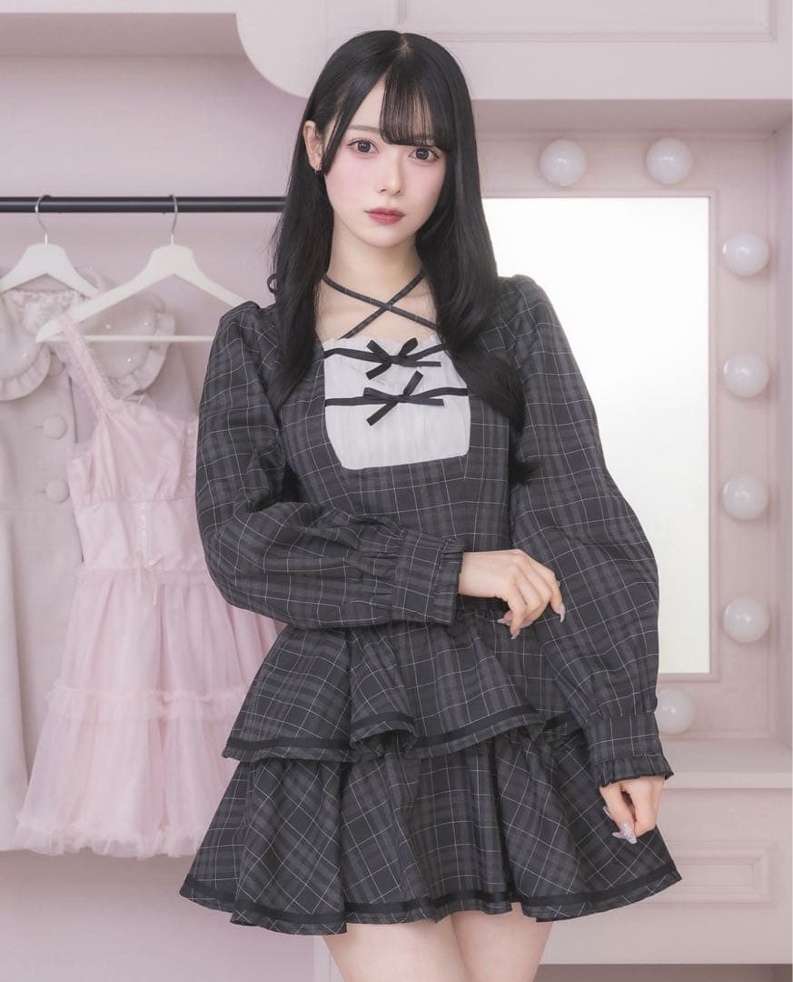 pium クロステープバイカラーティアードワンピース