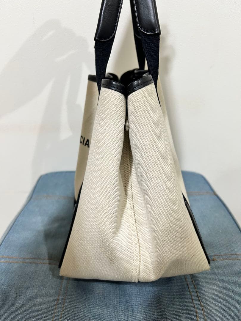 バレンシアガ NAVY カバ スモール