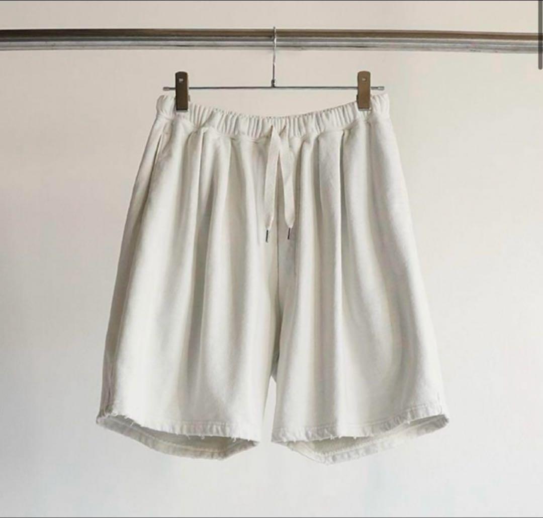 アンセルム　ANCELLM TUCK SWEAT SHORTS/WHITE