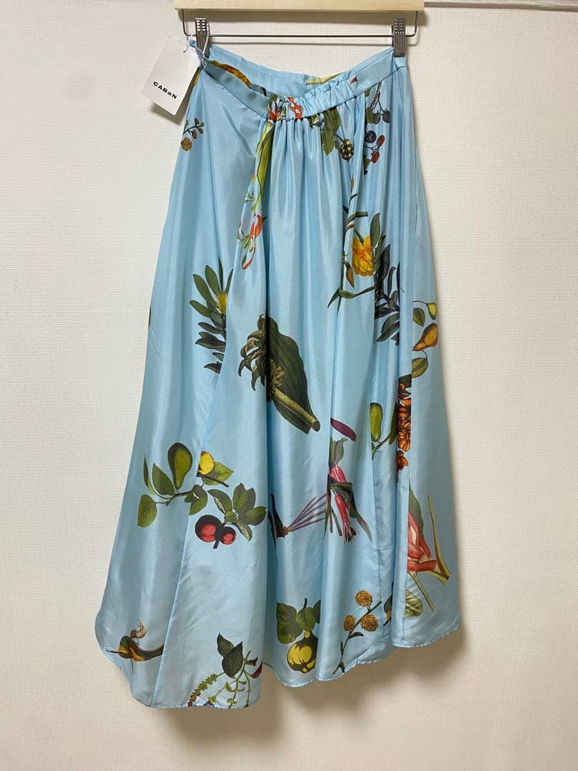 【新品未使用】CABaN BIRD SINGING シルク フレアスカート S
