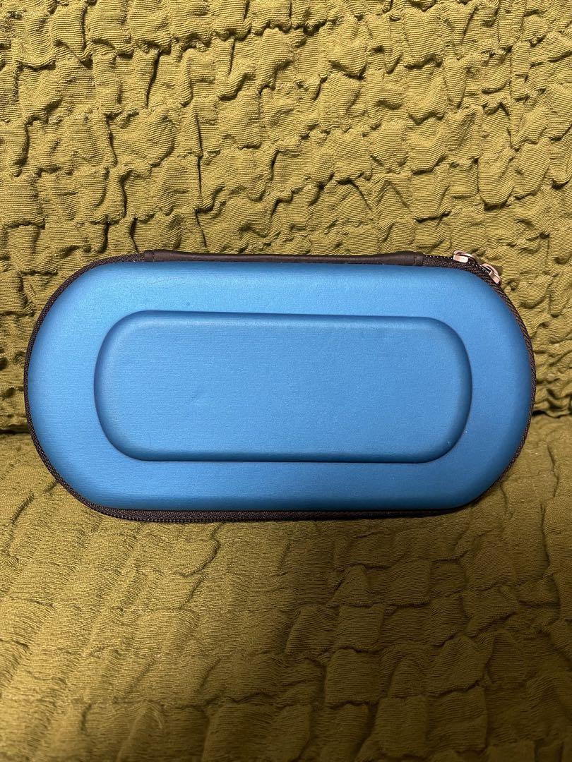 PSVita本体（PCH-1000 サファイアブルー）