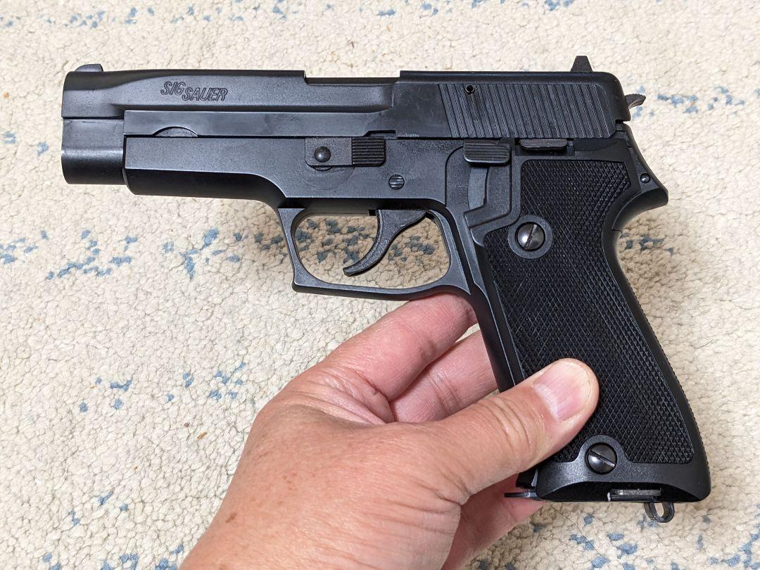 モデルガン SIG-SAUER P220