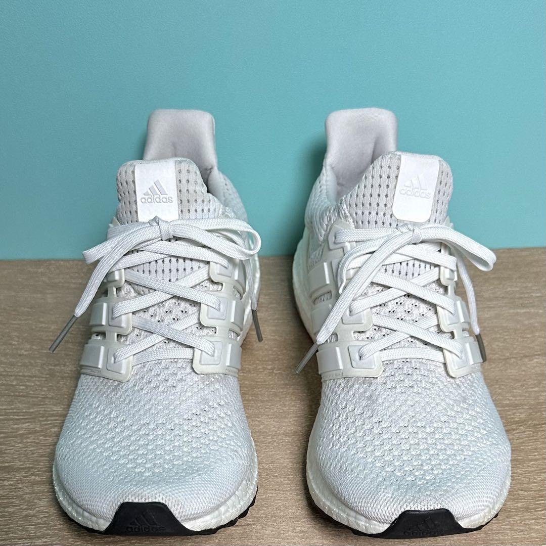 アディダス【ADIDAS】ウルトラブースト