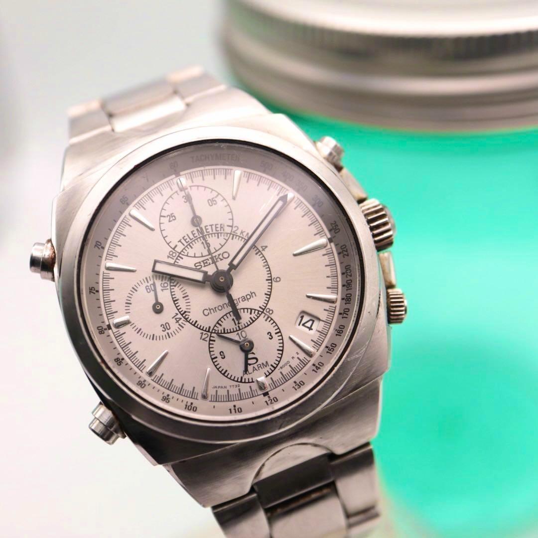 SEIKO クロノグラフ デイト シルバー ラウンド メンズ腕時計 976