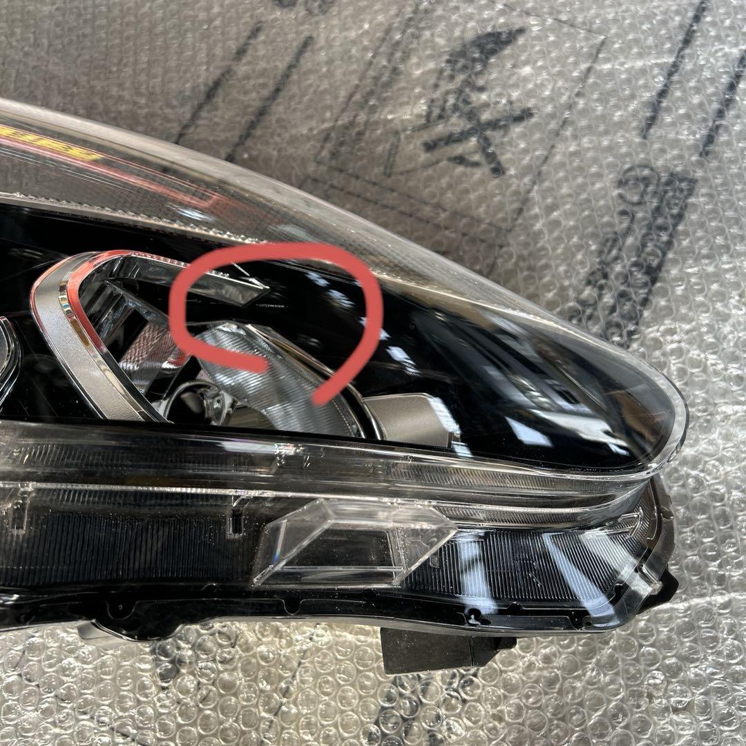 トヨタ　シエンタ（MXPL10G）右ヘッドライト　ジャンク トヨタ 【中古】 シエンタ NSP170G 右ヘッドライト 81130-52K31