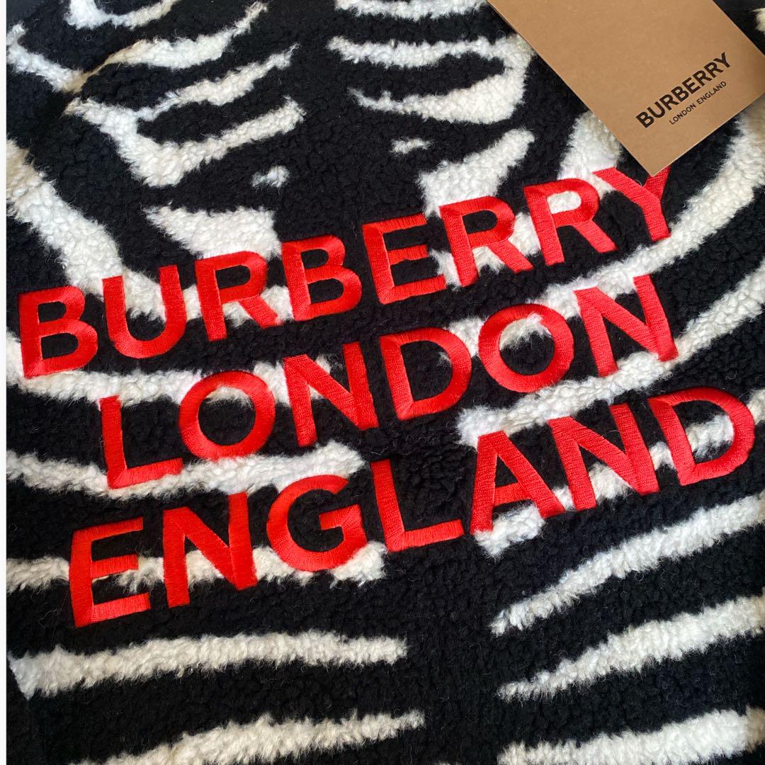 入荷now 安全 新品 BURBERRY ゼブラ柄 トレーナー フリース バーバリー トップス