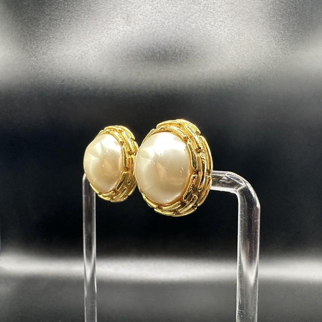 買い保障できる イヤリング シャネル CHANEL 極美品✨ パール 747 刻印 ゴールド アクセサリー