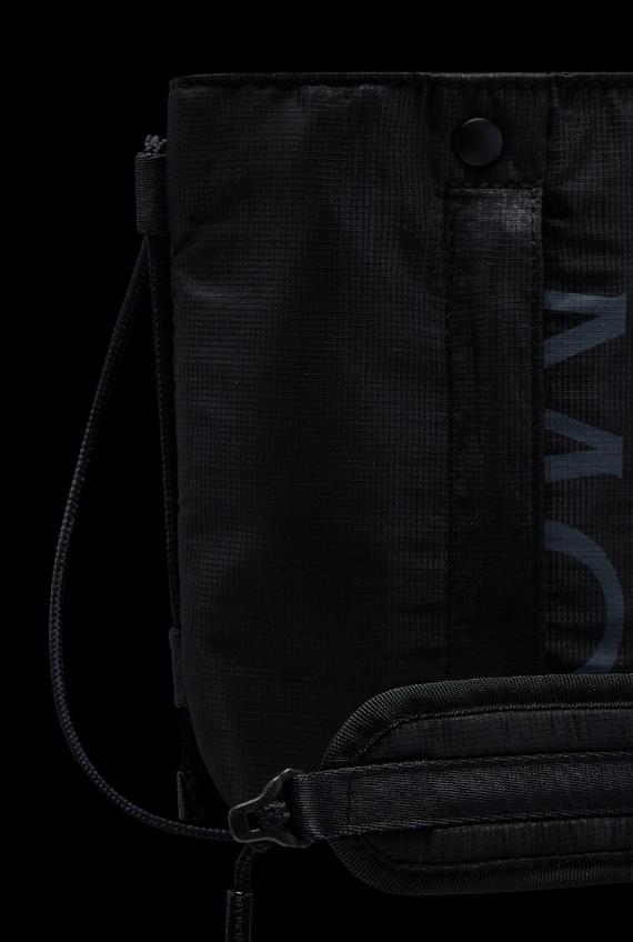 【正規品】MONCLER モンクレール ALCHEMY クロスボディバッグ