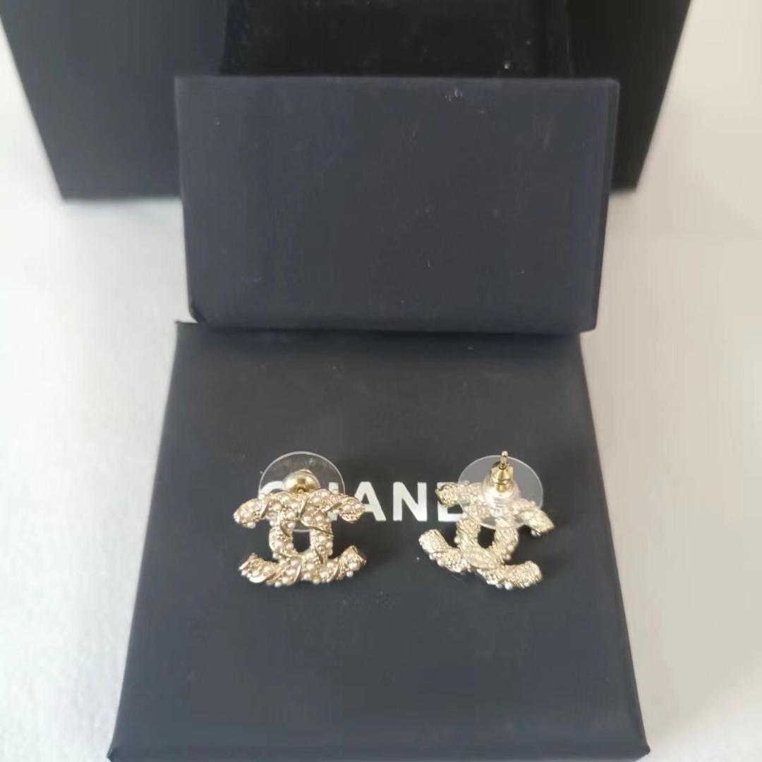 CHANEL シャネル ハート型ピアス