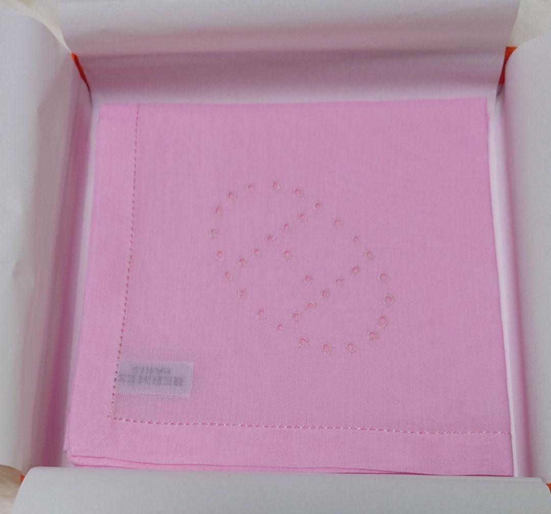 新品未使用 エルメス ハンカチ エヴリン ピンク 箱付き 小物