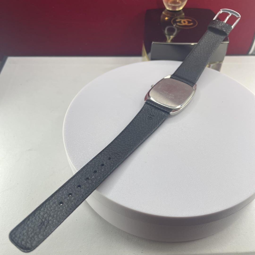 【稀少 槌目ベゼル】 70s SEIKO クォーツ 電池交換済 日本製 腕時計