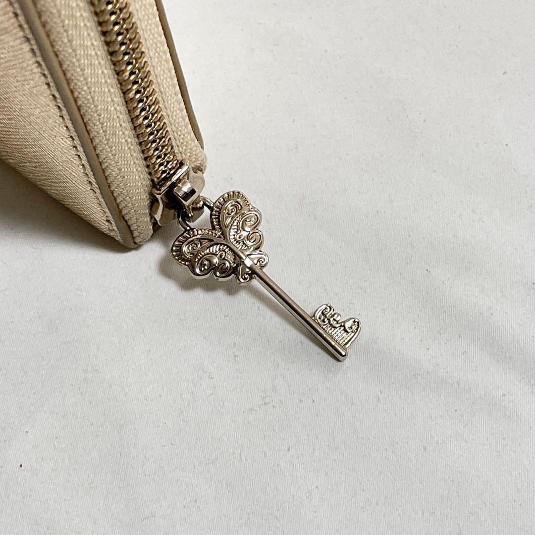 未使用品✨️　ANNA SUI　アナスイ　ラウンドファスナー　長財布　ゴールド