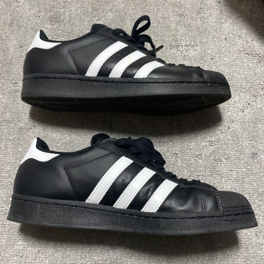 adidas スーパースター 黒/白