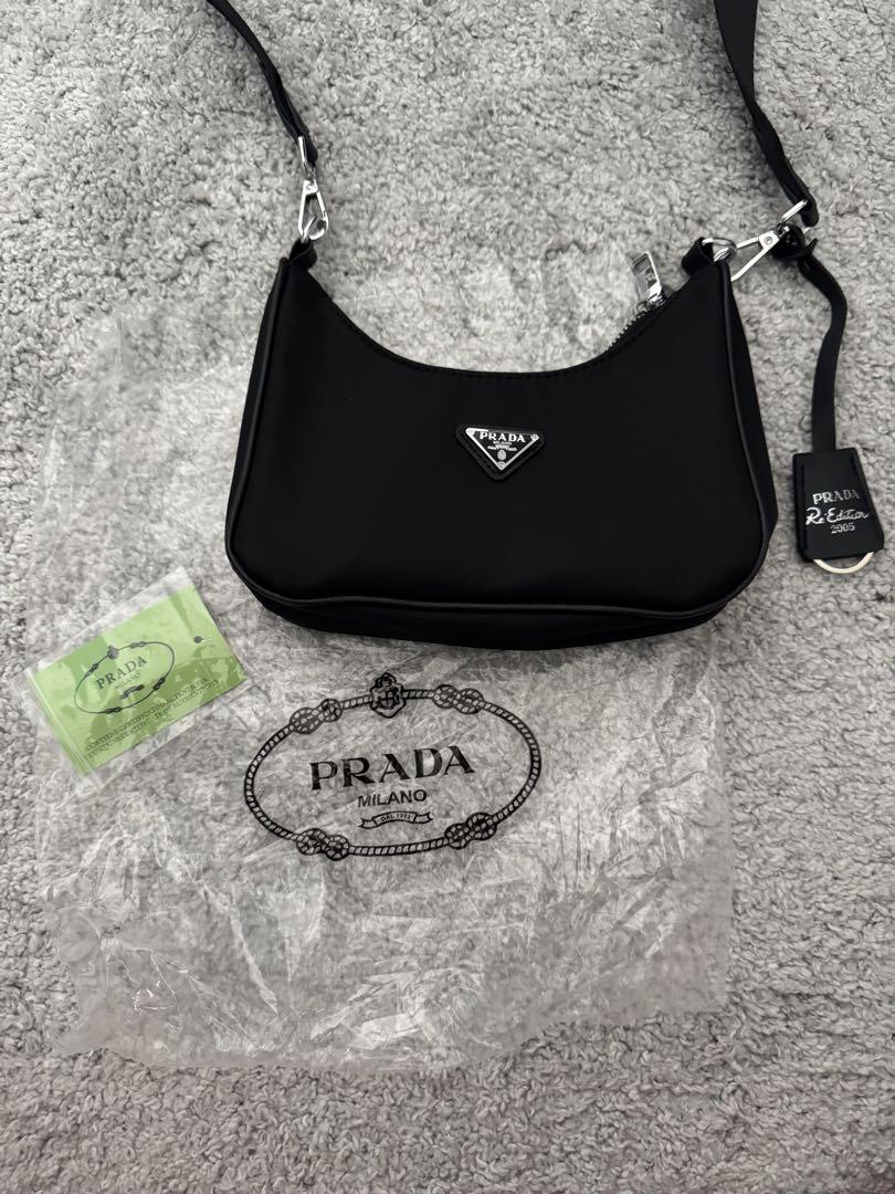 PRADA ショルダーバッグ
