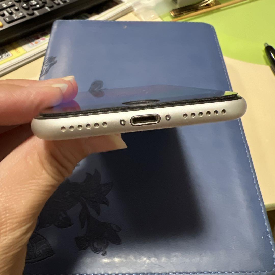 iPhoneSE 第二世代　美品
