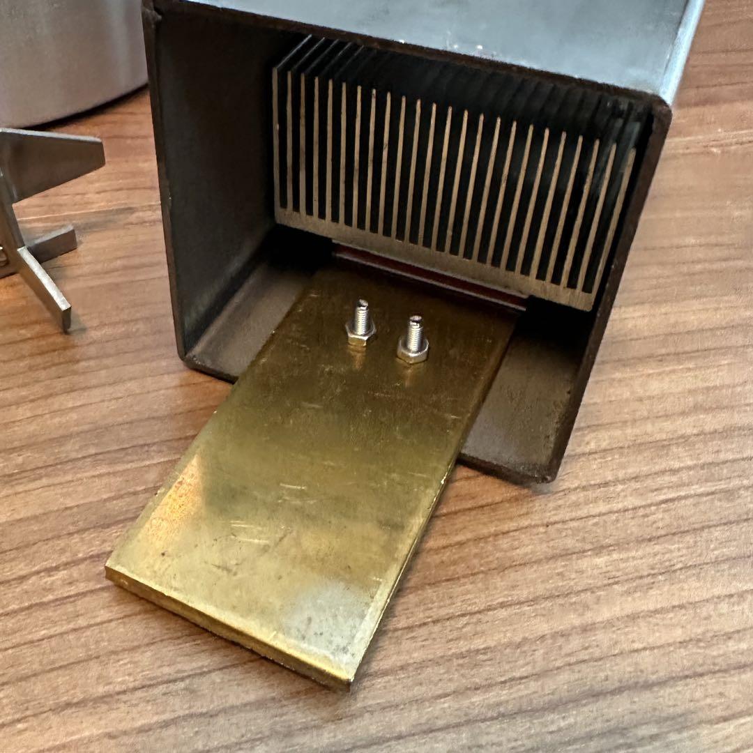電気不要　空気の過給　ターボ機構付き　二次燃焼　薪ストーブ　ストーブ　キャンプ