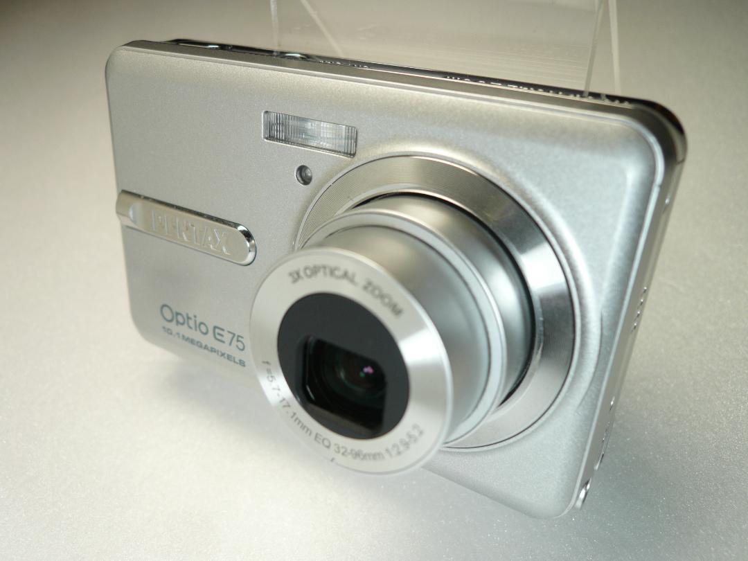 PENTAX★Optio E75⭐️欧州限定モデル❤️新品バッテリー★安心実働品