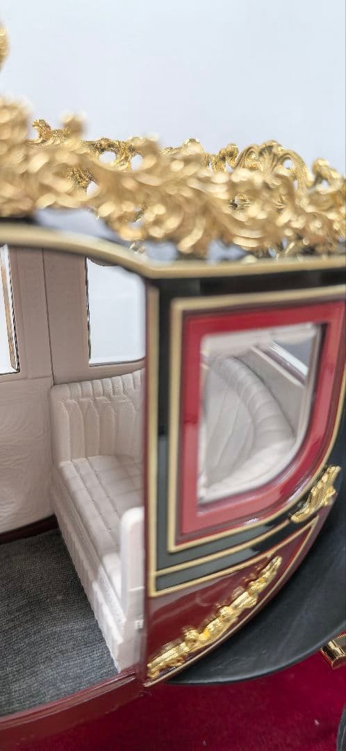 美品 料儀装車一号 天皇陛下の御料馬車 ガラスケース付き 美品 料儀装車一号 天皇陛下の御料馬車 ガラスケース付き