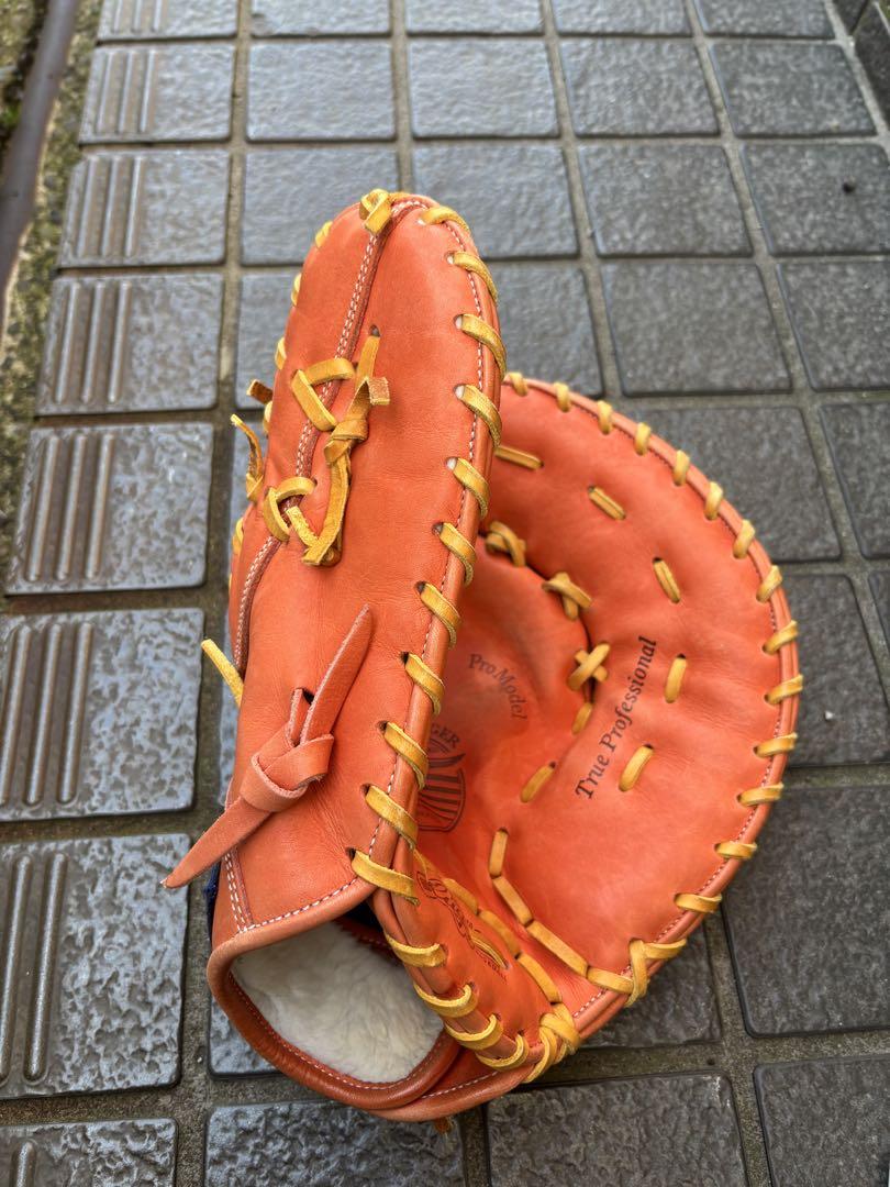 Slugger Aggressive オレンジ グローブ