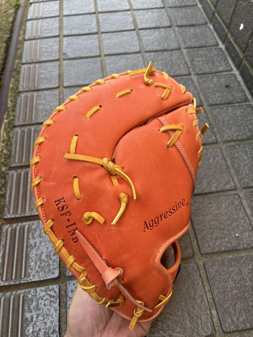 Slugger Aggressive オレンジ グローブ