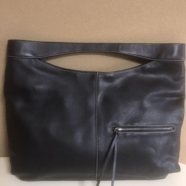 美品 本革 TIERRA ITALY 牛革 トートバッグ デカクラッチ 黒 BK