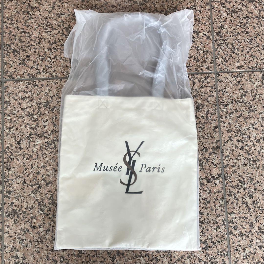 値下げイヴ・サンローラン展　時を超えるスタイル　展覧会グッズ　トートバッグ小