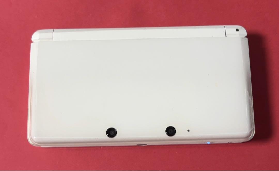 Nintendo 3DS ホワイト　【動作確認済】❷