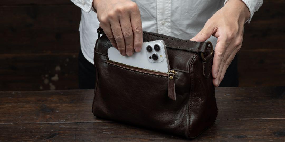 新品 本革 メンズ ミニバッグ ミニショルダーバッグ 茶 ブラウン