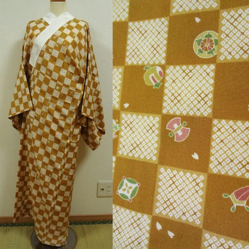 山吹茶色の格子に宝尽くし 長襦袢(胴抜き、袖無双)