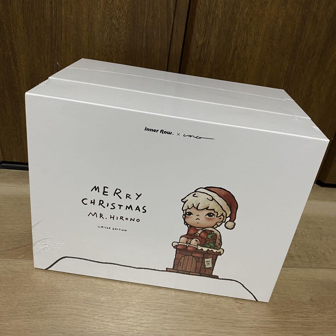 Merry Christmas Mr.Hirono Figurine - POP MART (Switzerland)