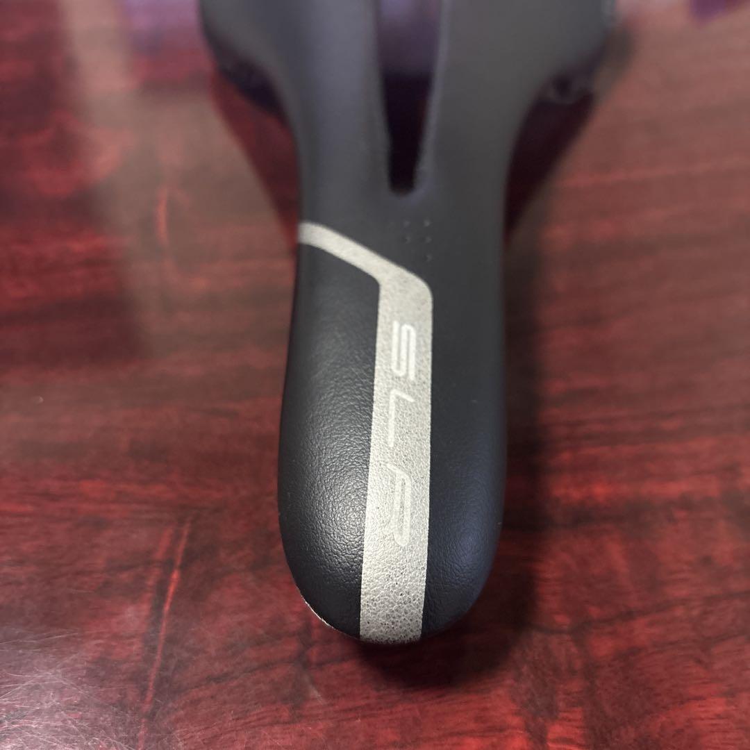 パーツ selle italia SLR S2 Amazon | セライタリア 135g SLR Kit Carbonio FLOW S2 Selle