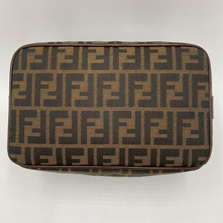 超歓迎特価 美品 FENDI バニティバッグ ズッカ柄 ハンドバッグ ブラウン xeUXz-m72580404537 即納豊富な