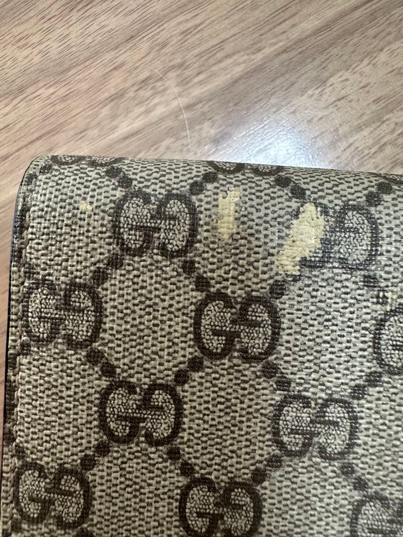 Gucci 猫刺繍 二つ折り財布 Gucci 猫刺繍 二つ折り財布