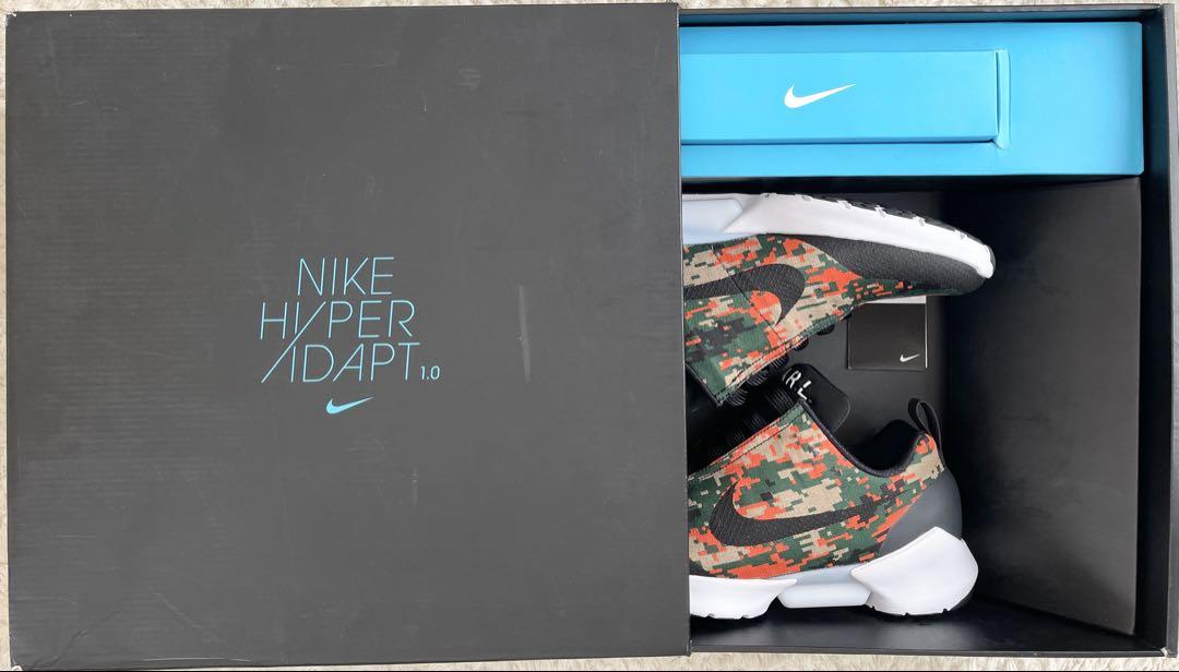NIKE
