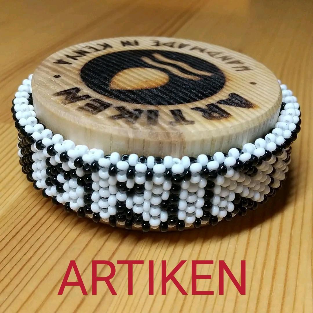 ARTIKEN ケニア ブレスレット リバーシブル 白・黒 ビーズ