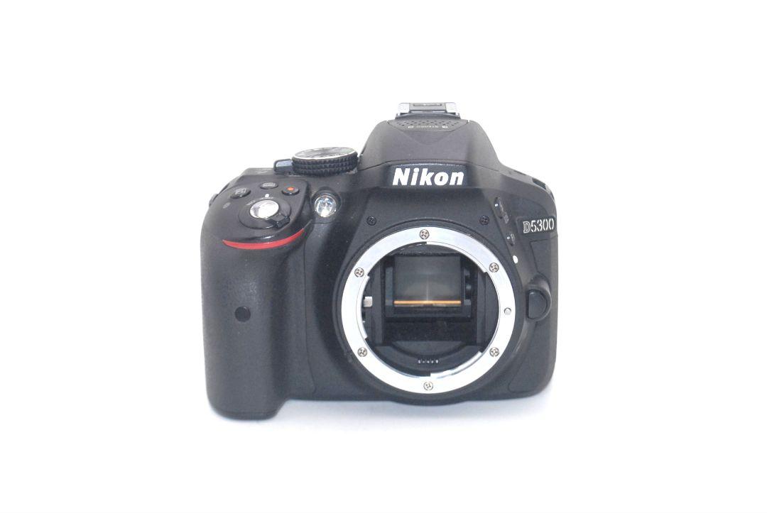 S回数803回♪バッテリー2個＆SDカード付き♪Nikon D5300 ボディ♪
