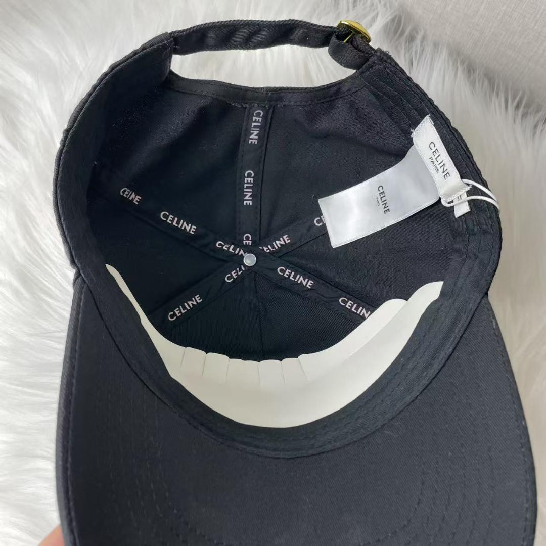 CELINE ブラック ベースボールキャップ CELINE ブラック ベースボールキャップ - メルカリ