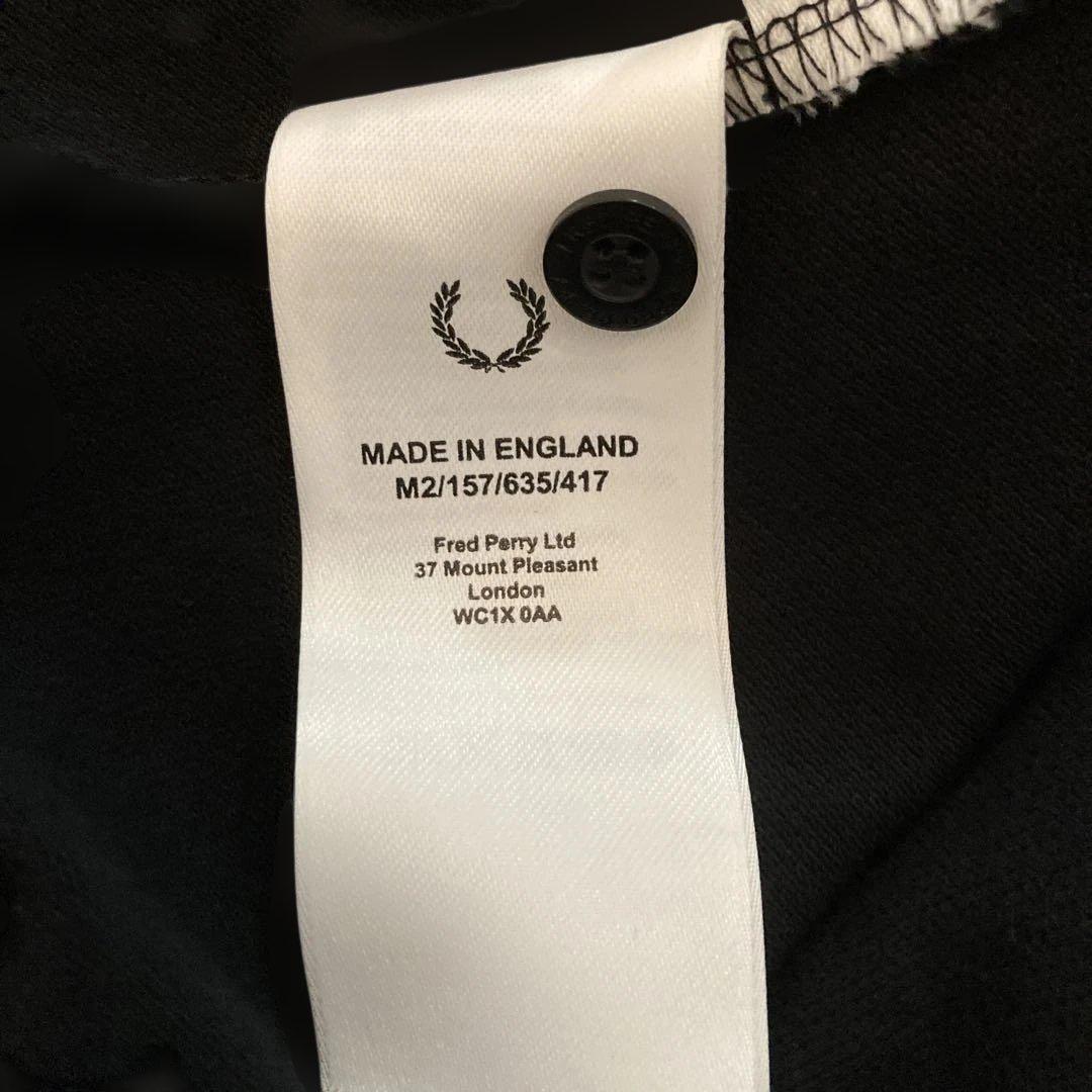 FRED PERRY ￼