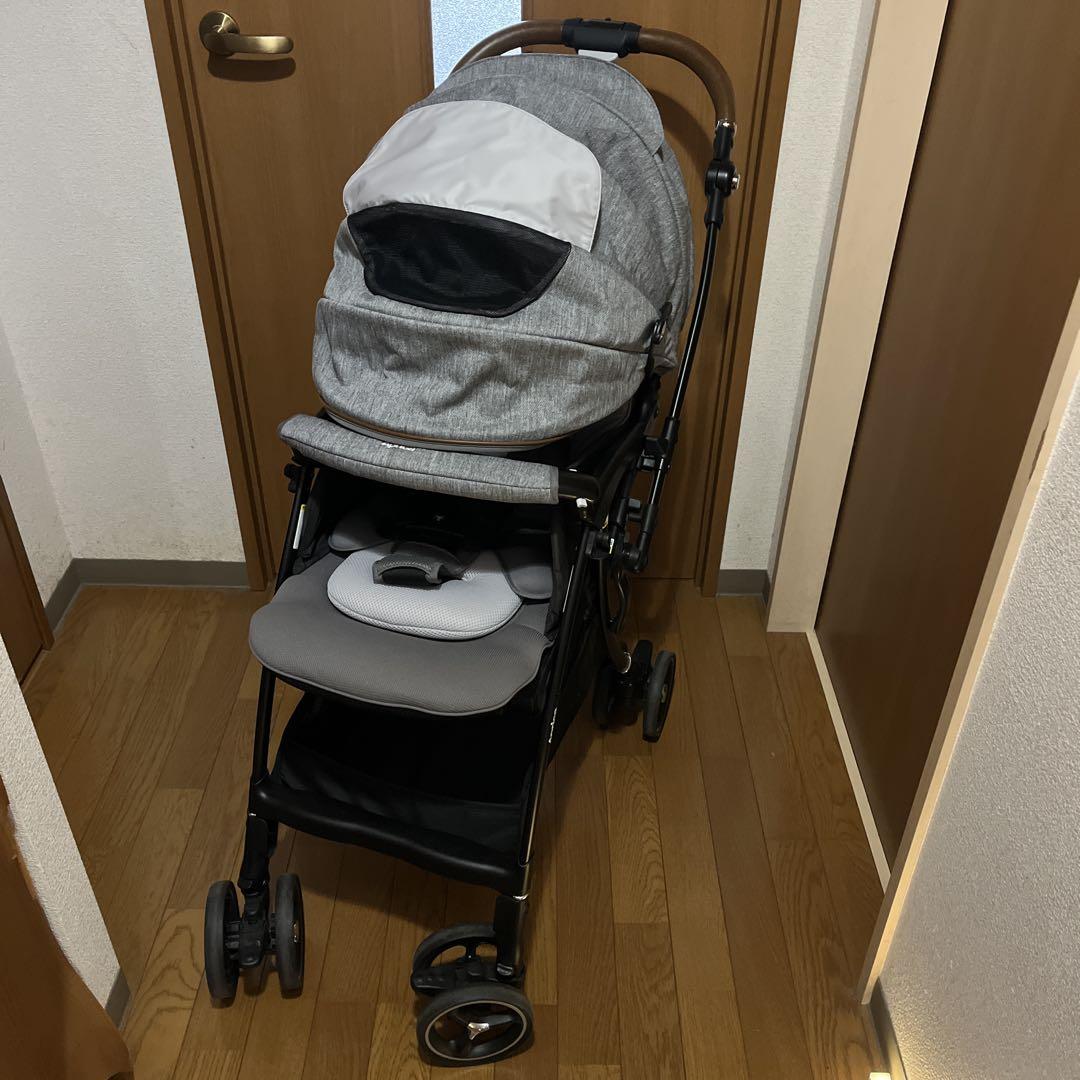 美品 アップリカ ラクーナビッテクッション アカチャンホンポ限定 ベビーカー