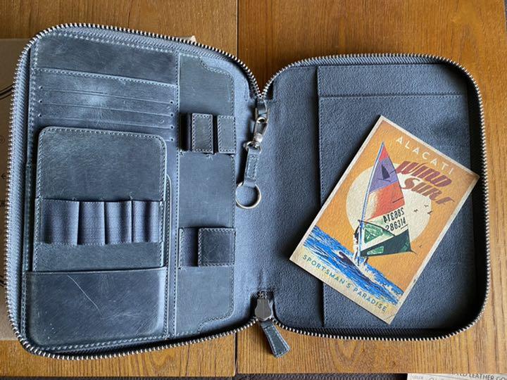 贅沢屋の ZIPPERED FOLIO(グレー) A5 COUSIN HOBONICHI - その他 - www.construction.gouv.cg 贅沢屋の ZIPPERED FOLIO(グレー) A5 COUSIN HOBONICHI - その他 - www.construction.gouv.cg