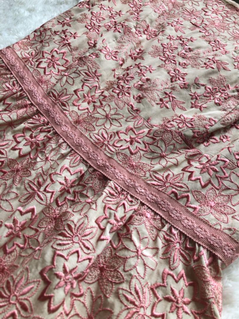 tocca膝丈ワンピース花柄総刺繍、豪華 美品✨TOCCA 花柄 刺繍 ワンピース 膝丈