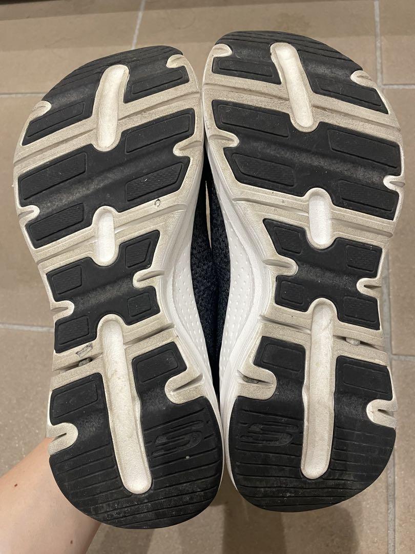 SKECHERS Arch Fit グレー 23㎝　エアクールド