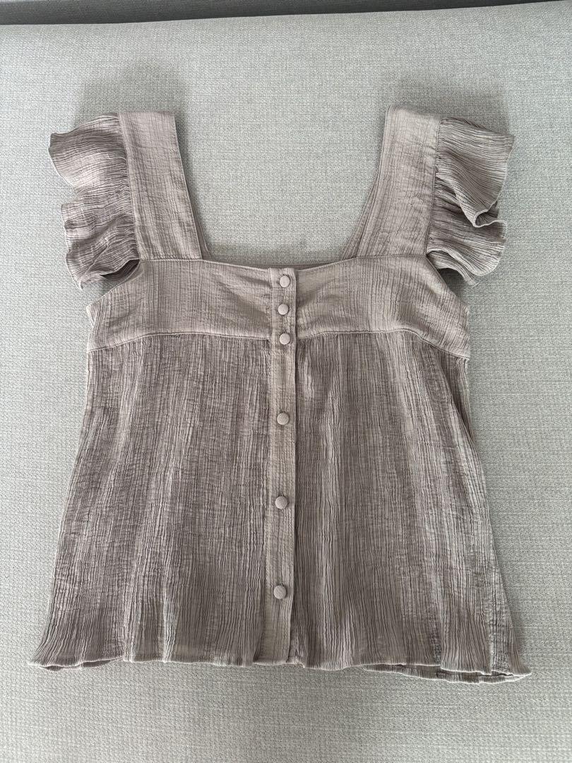 ZARA フリルノースリーブチュニック ベージュ 美品 - メルカリ