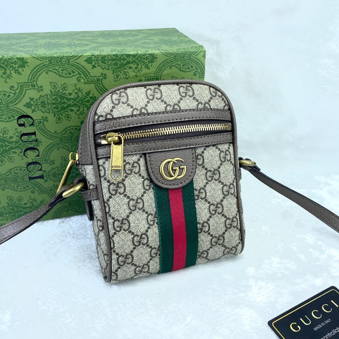 GUCCI グッチショルダーバッグ