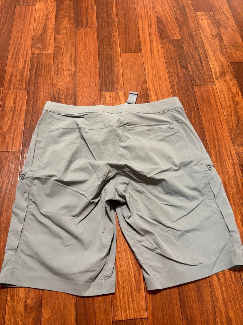 アークテリクス ショートパンツ