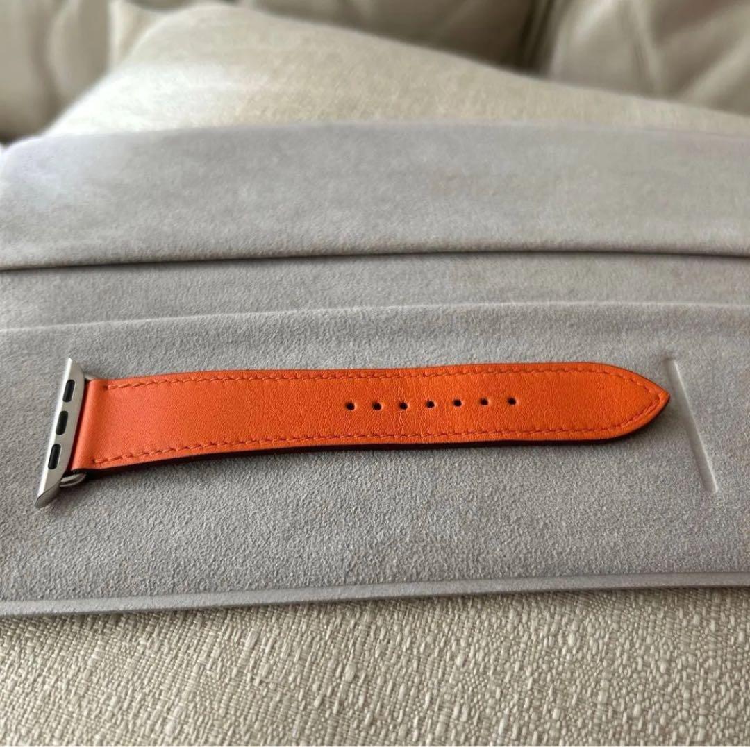 HERMÈS Apple