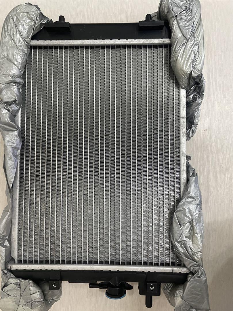 L375前期タント、ムーヴ等、未使用ラジエーター 6119043NA-Y