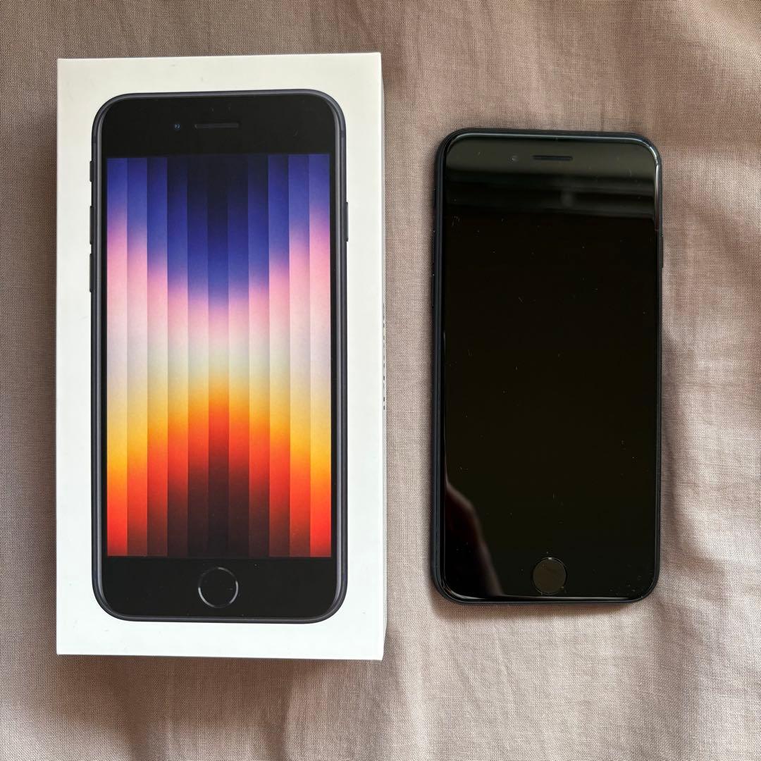 iPhone SE ミッドナイト SE3 ブラック 第三世代 64GB目立った傷や汚れなし