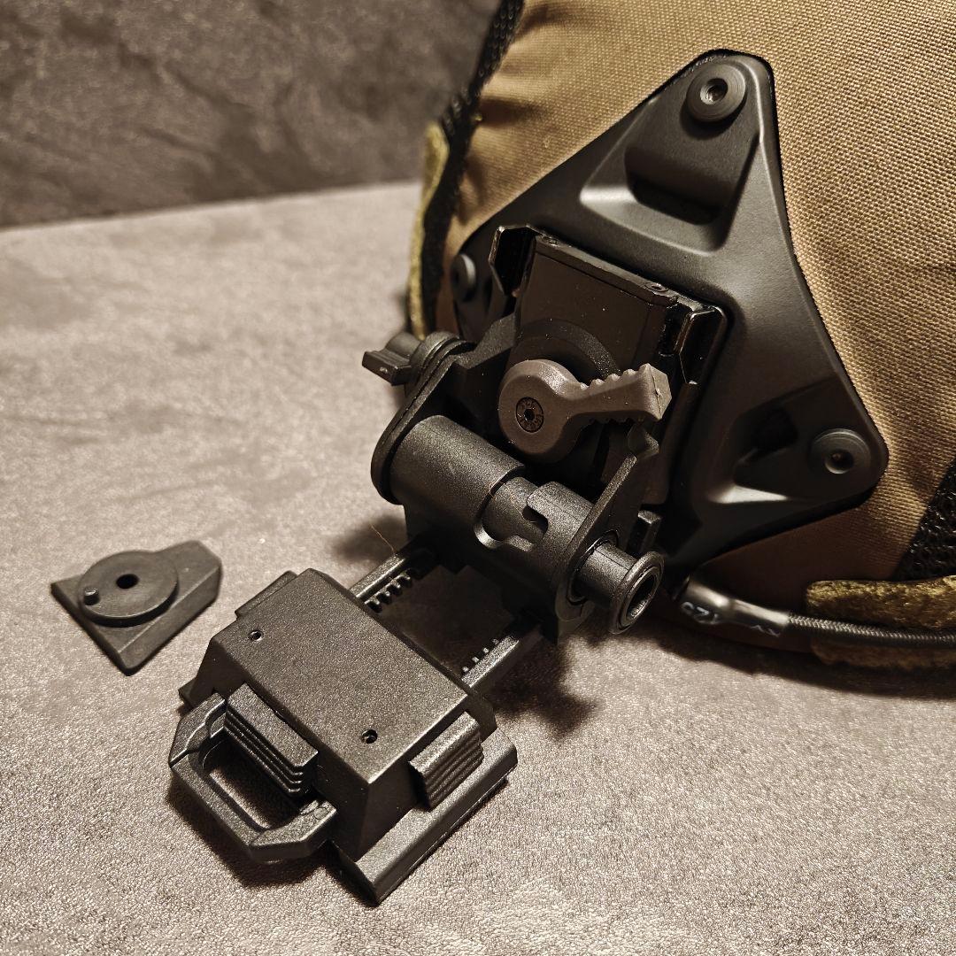 新品 実物NIJ IIIA防弾ヘルメット Fast SFタイプ OD フルセット 新品 実物NIJ IIIA防弾ヘルメット Fast SFタイプ OD フルセット