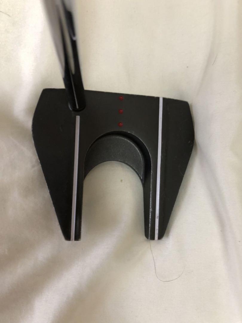 【新品】激安！極太グリップと大型ヘッドの安定感抜群のカッコいいダイナミクスパター 新品】激安！極太グリップと大型ヘッドの安定感抜群のカッ